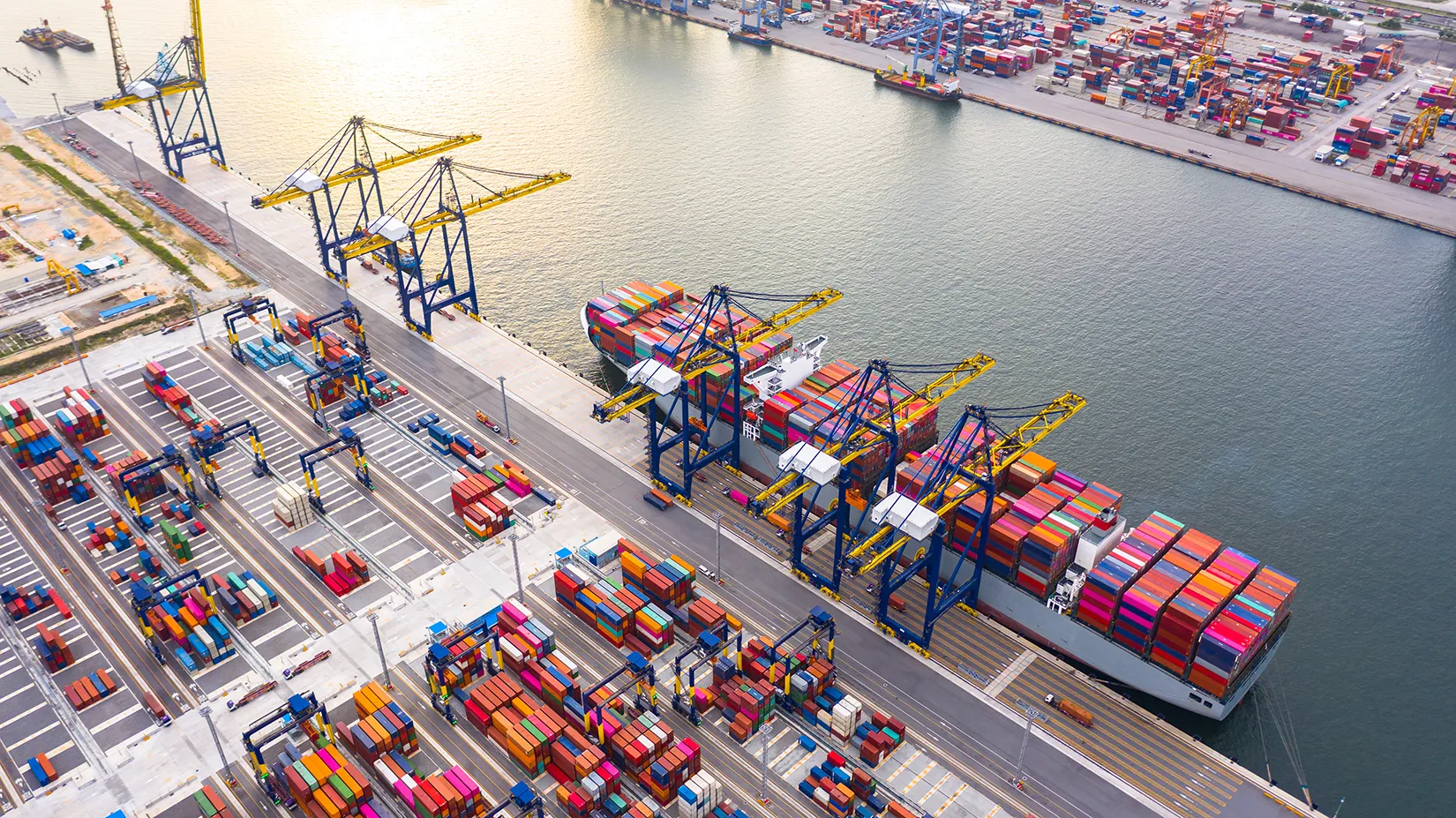 Choosing between multimodal and intermodal shipping Choosing between multimodal and intermodal shipping