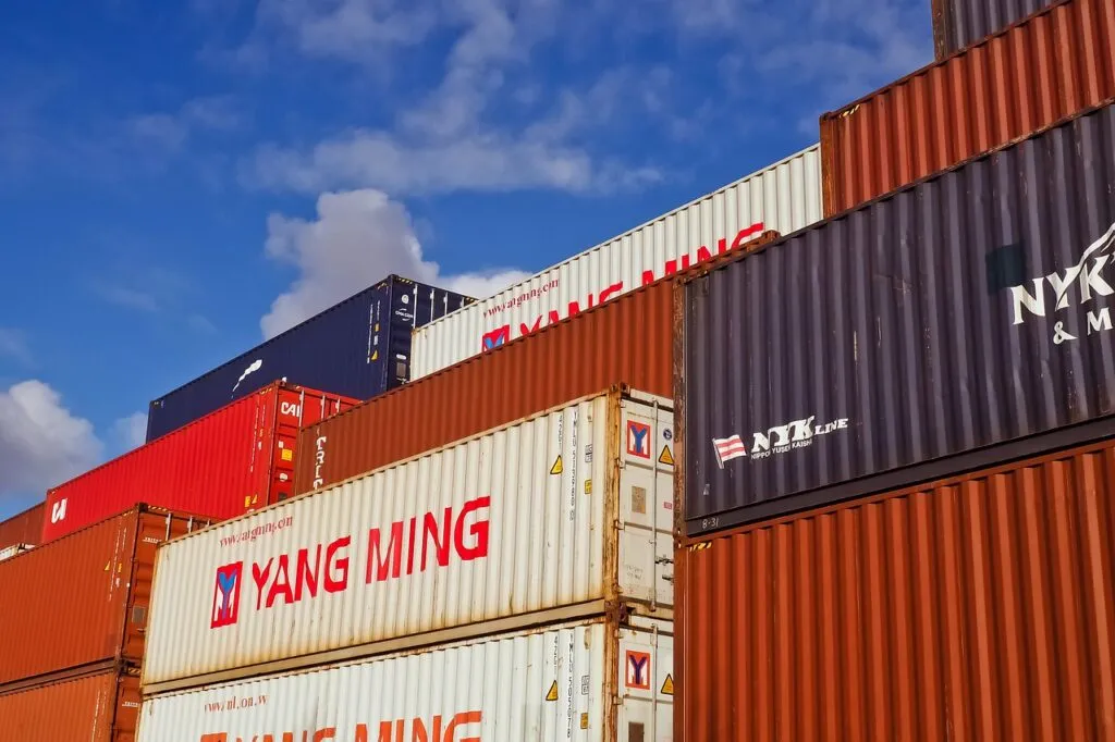 exploring-partial-truckload-shipping