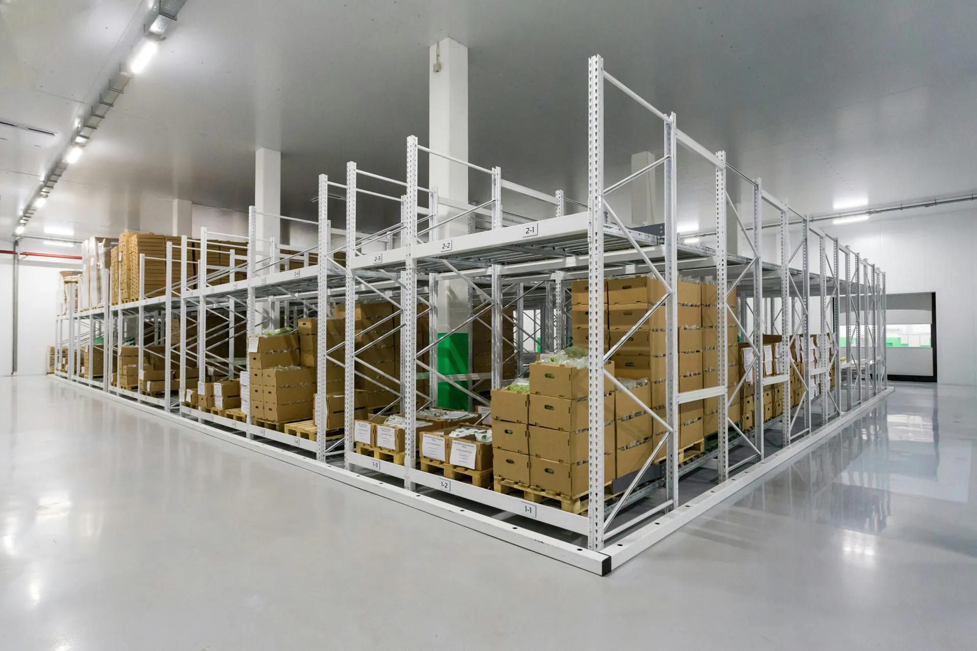 The difference between logistics and supply chain management The difference between logistics and supply chain management